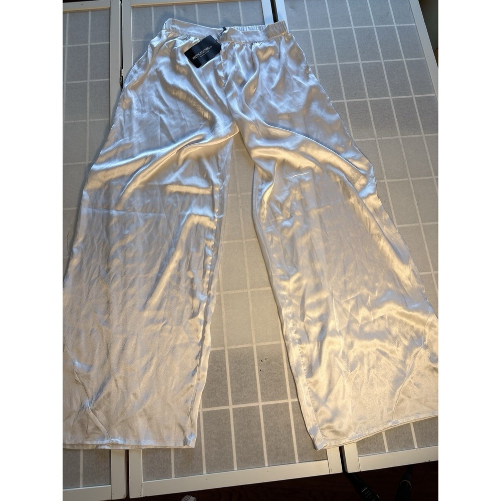 PrettyLittleThing NWT Ivory Satin Wide Leg Trousers Womens US 8 UK 12 Fluid Silk